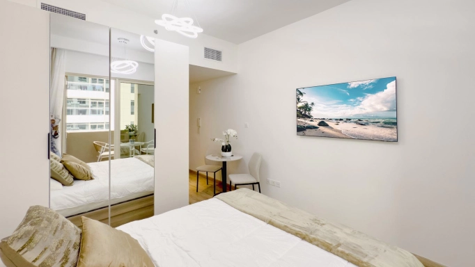 Studio for sale in Dubai Marina – Price AED 899,000, only AED 27,000 per square meter - Maison D'Ahmed