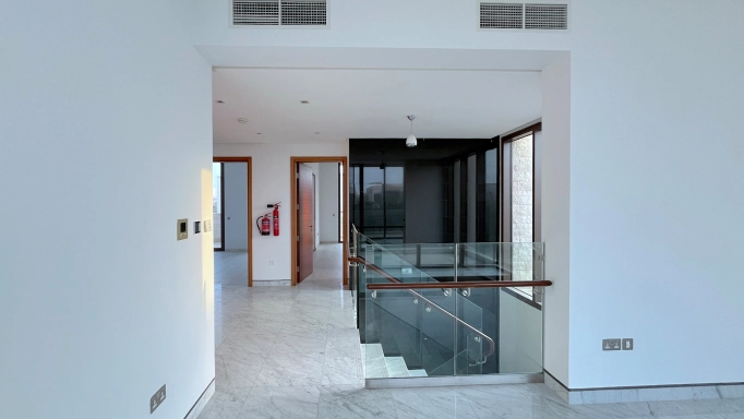 Luxury villa on Saadiyat Island in Hidd Al Saadiyat available for AED 53,000 per month featuring 498 m² area and 6 spacious bedrooms. - Maison D'Ahmed