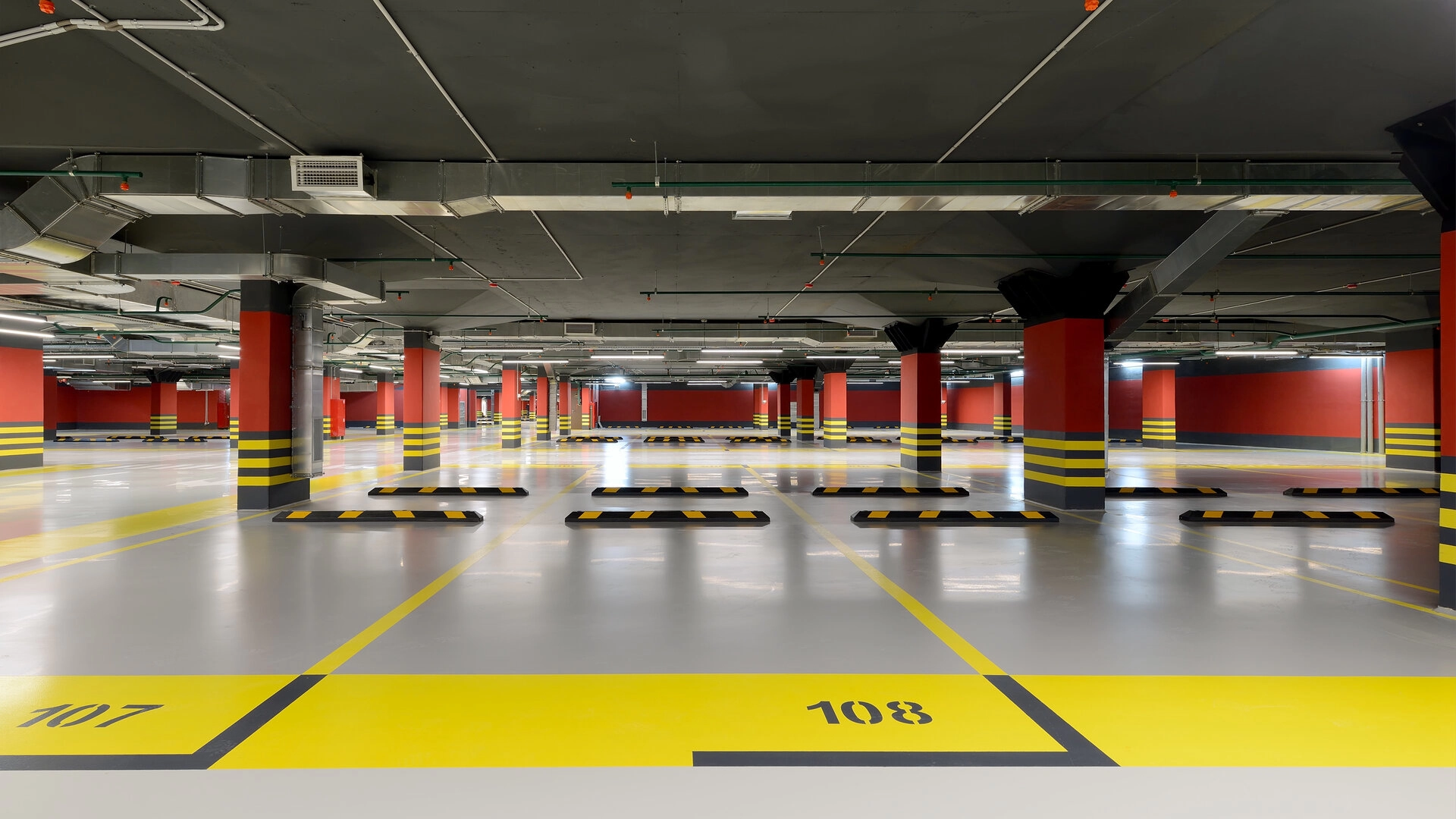 Фотографии паркинга ЖК Ренессанс