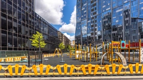 Фотографии приватной территории ЖК Дом на Мосфильмовской