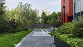 Фотографии приватной территории ЖК Eniteo (Энитео)