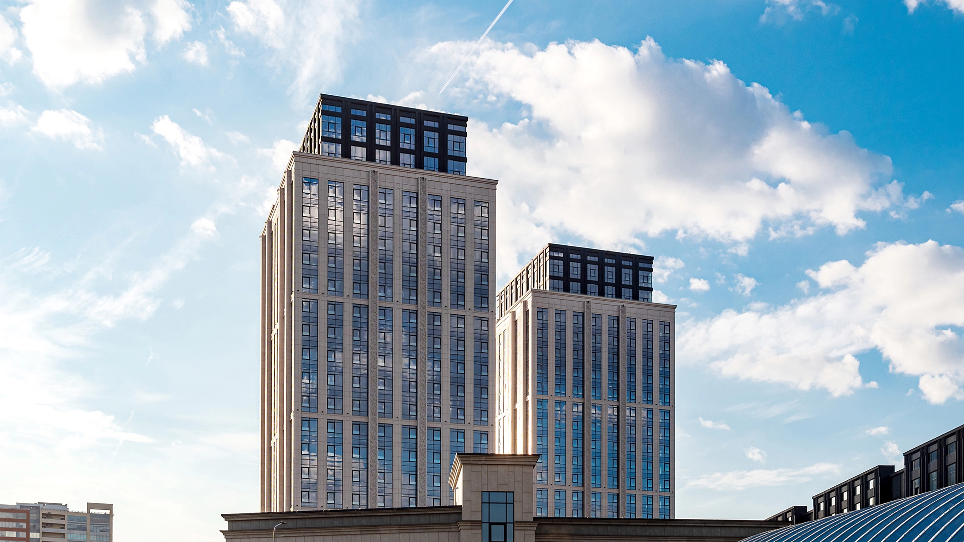 Фотографии архитектуры ЖК Dream Towers Фотографии архитектуры ЖК Dream Towers