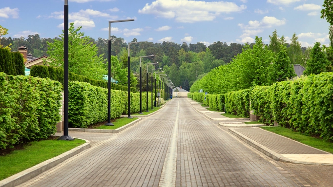 Luxury modern and classic style cottages in the elite Zhukovka 21 village on the banks of the Moscow River.

 - Maison D'Ahmed