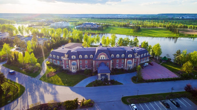 Luxury cottages, plots, and homes for sale in the prestigious Agalarov Estate with expansive green areas and elite amenities.

 - Maison D'Ahmed

