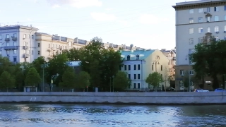 Особняк на Космодамианской набережной, 38