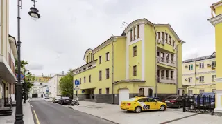 Особняк в 3-м Кадашёвском переулке, 8