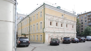 Особняк_0000s_0001_2