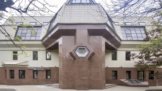 Особняк на Ленинском проспекте, 37