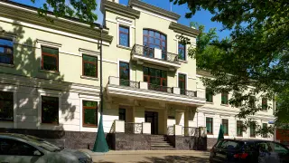 Особняк на Ленинградском проспекте, 44
