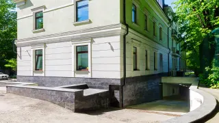 Особняк на Ленинградском проспекте, 44