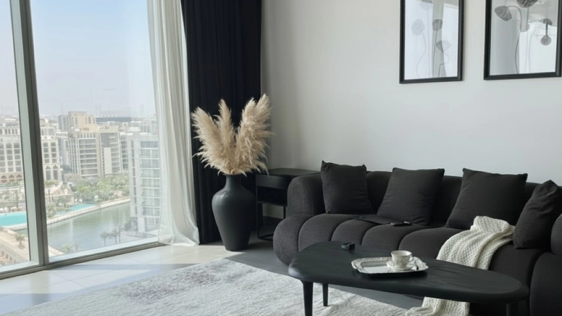 3-bedroom apartment, 1 480 ft²