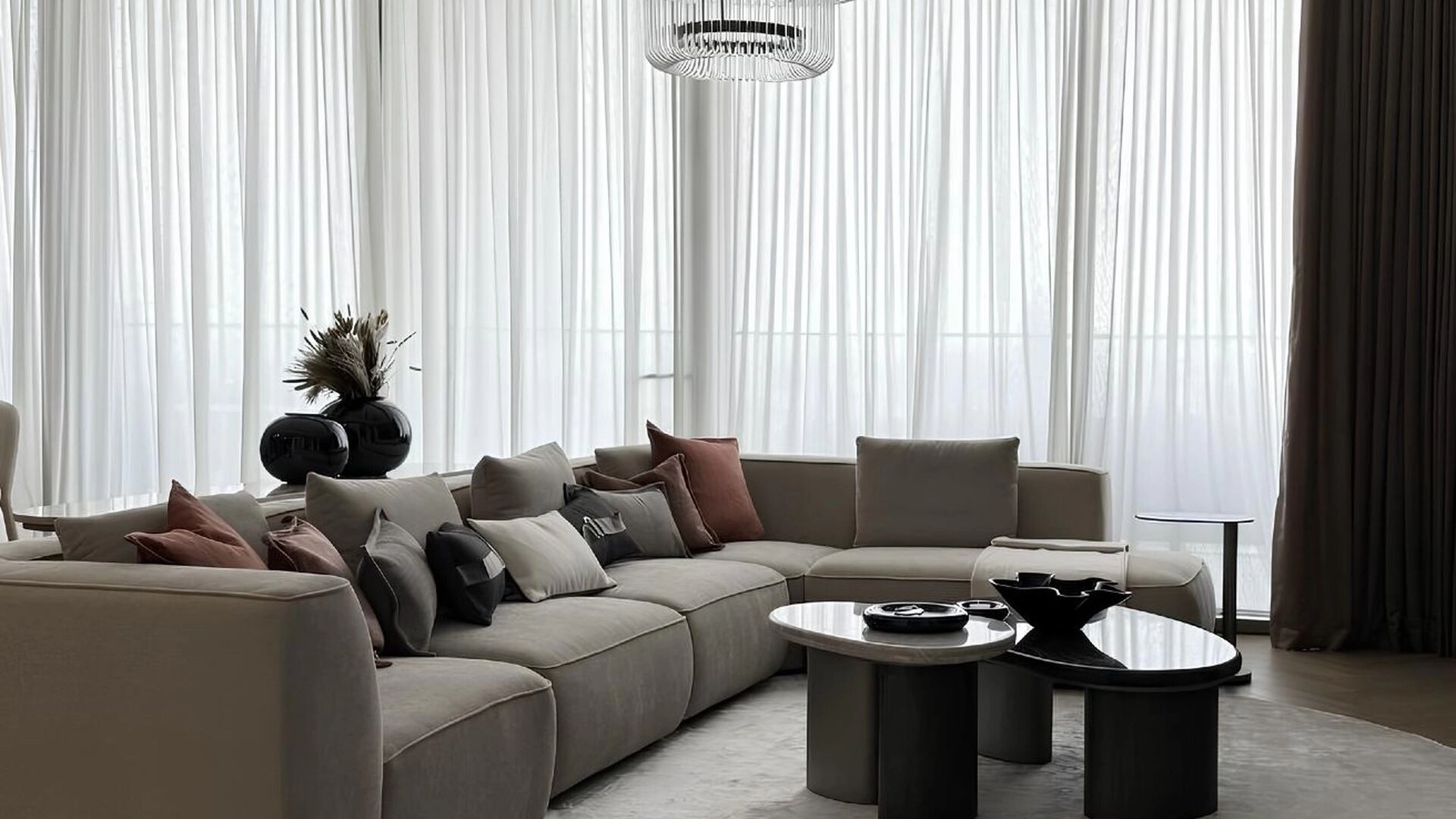 2-bedroom apartment, 2 067 ft²