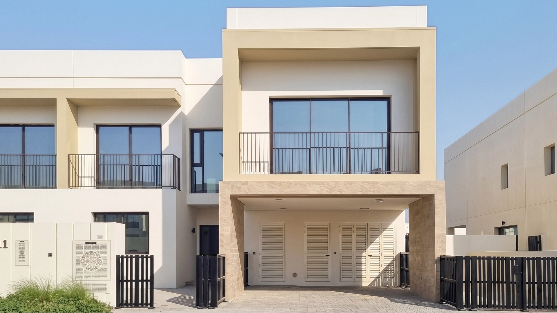 Townhouse, 3 600 ft²