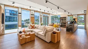2-bedroom apartment, 1 630 ft²