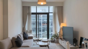1-bedroom apartment, 710 ft²