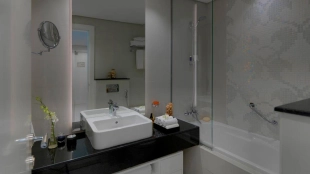 DAMAC Maison Canal Views