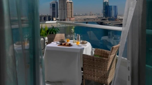 DAMAC Maison Canal Views