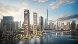 Peninsula Four, The Plaza