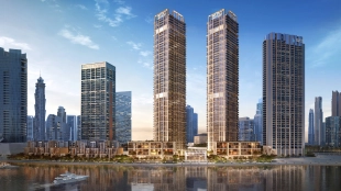 Peninsula Four, The Plaza