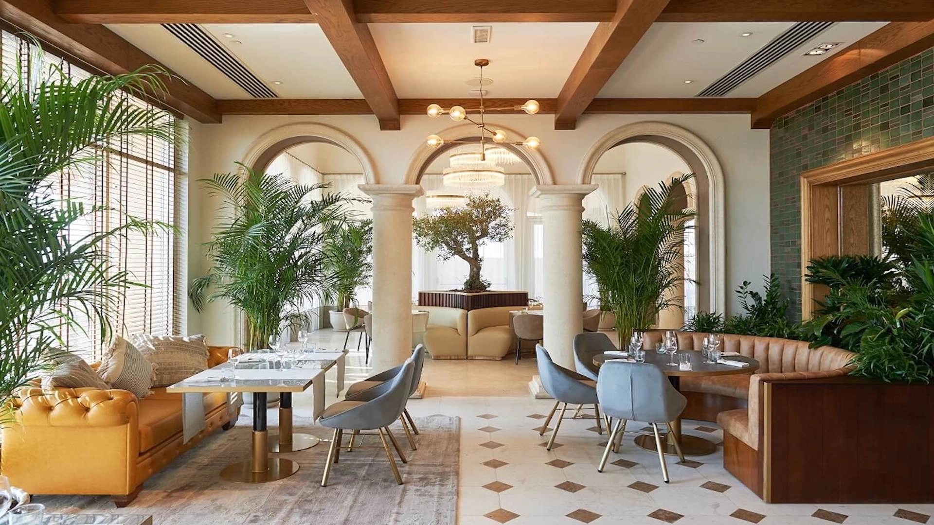Signature Mansions