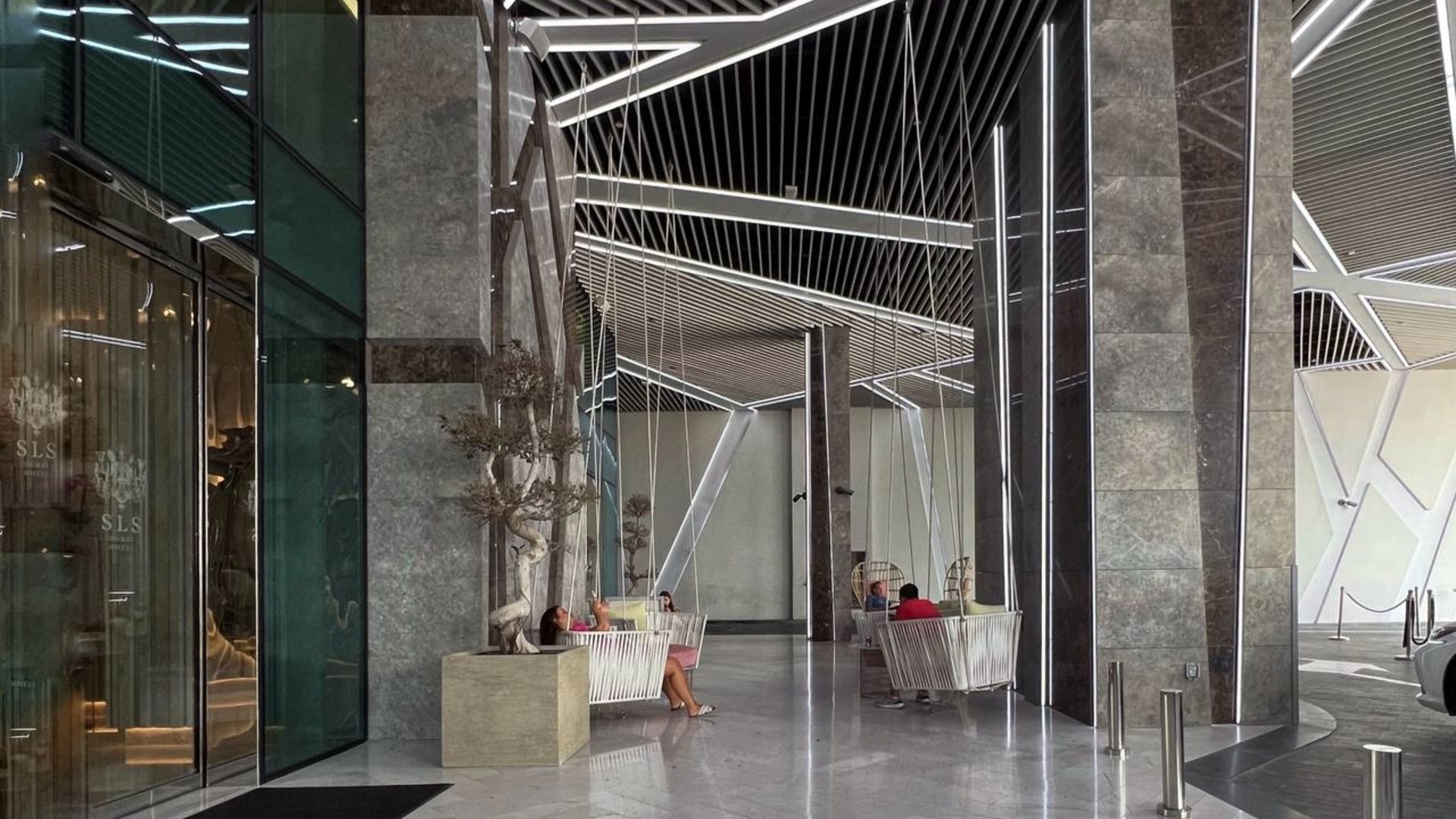 SLS Dubai Hotel & Residences