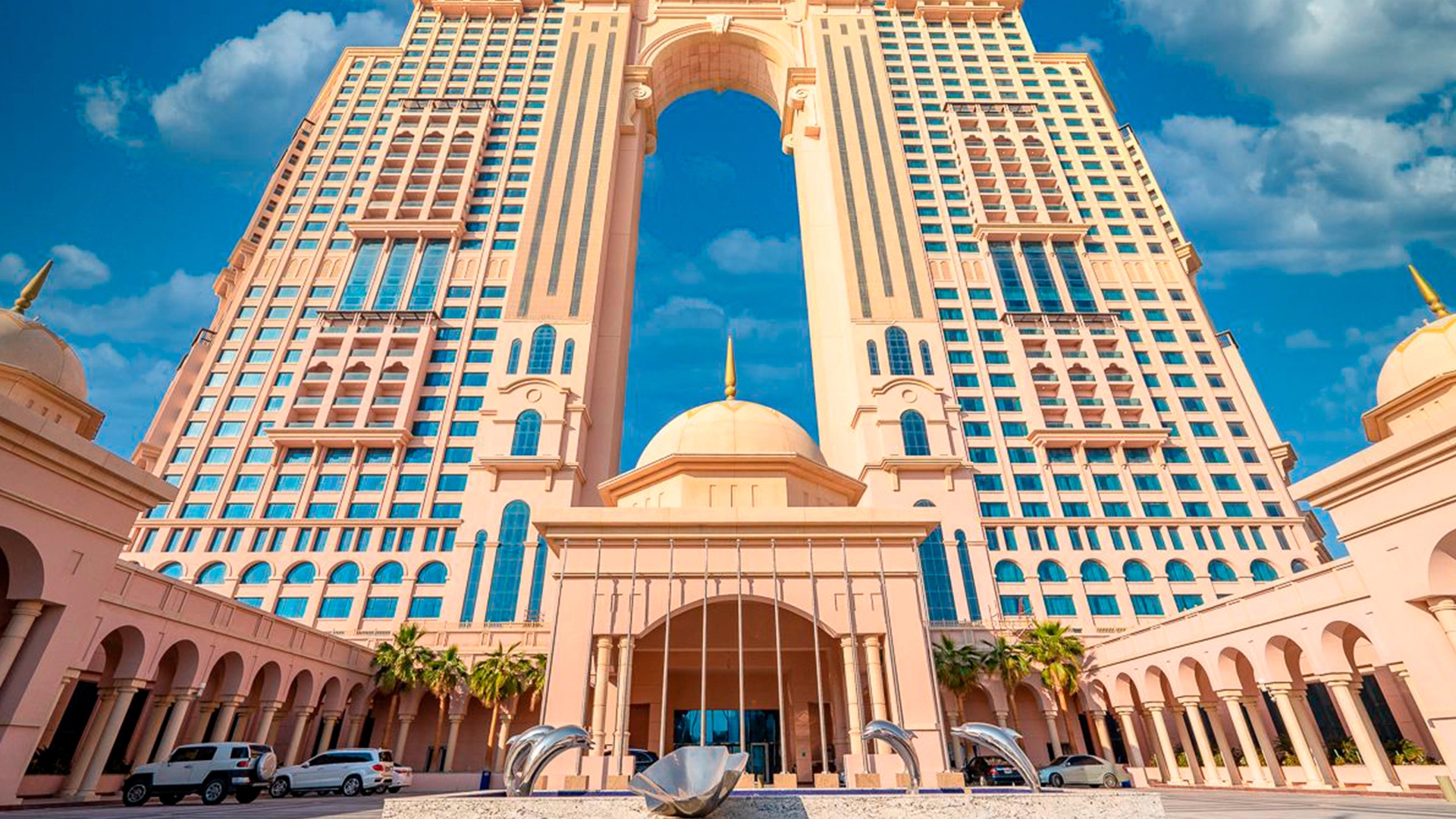 Fairmont Marina Residences