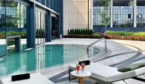 Neva Towers. A skyscraper with its own park