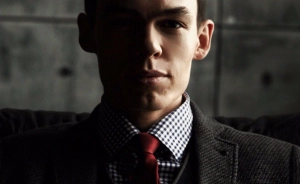 Shall we play the game? Conquering the real estate market