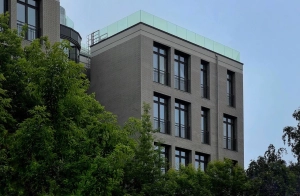 Malaya Bronnaya Street, 15 - a smart mansion on Patriarch's Square