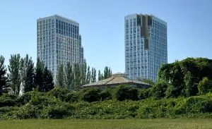Very - a house near Botanical Gardens