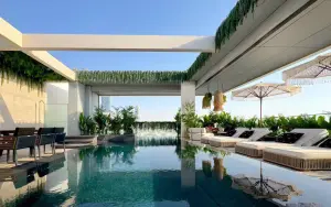 Penthouse with terrace and sea view in Bluewaters