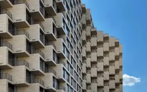 Hill8. Bold house on Prospekt Mira