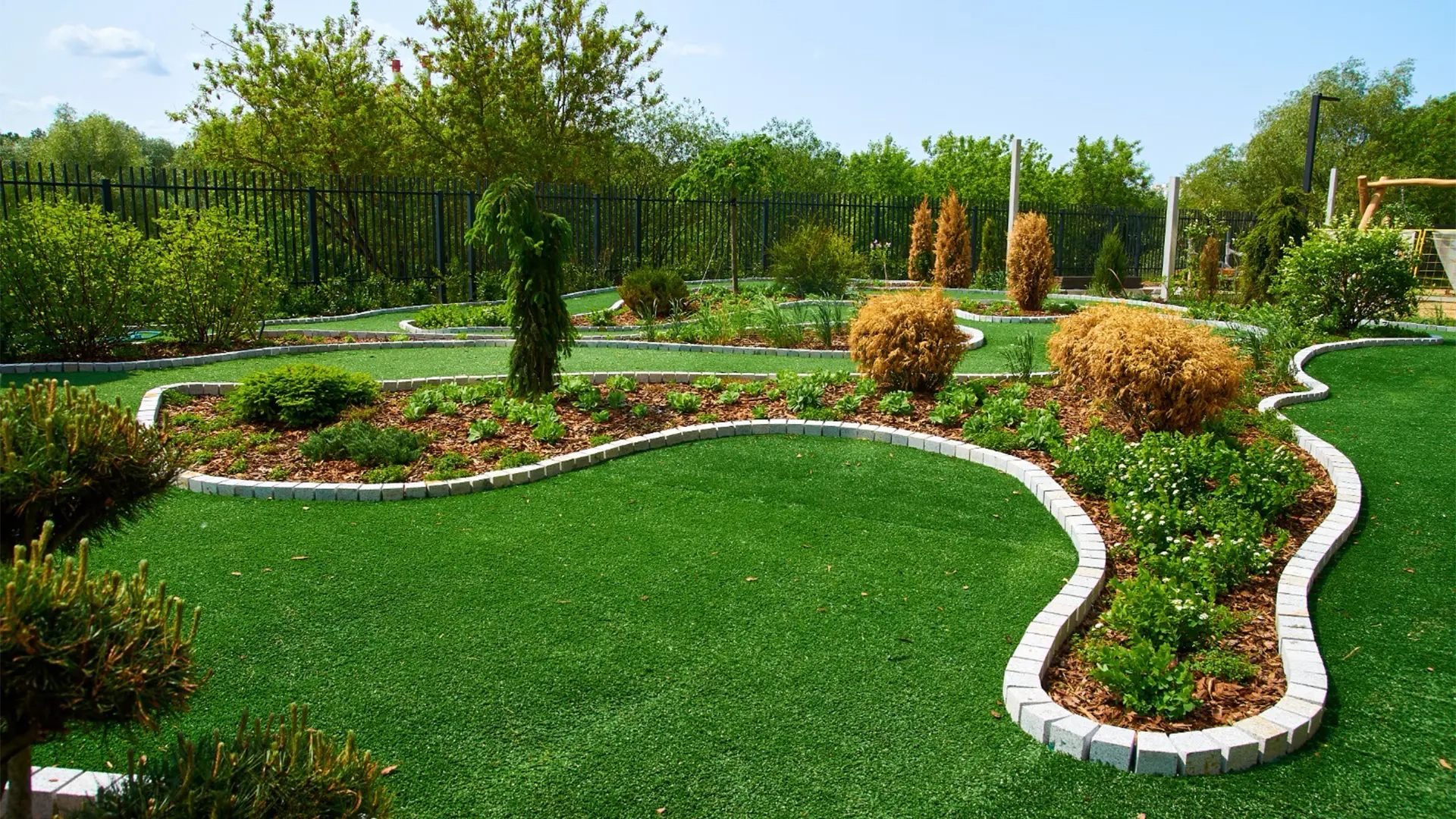 Фотографии приватной территории Kutuzov Grad residential quarter